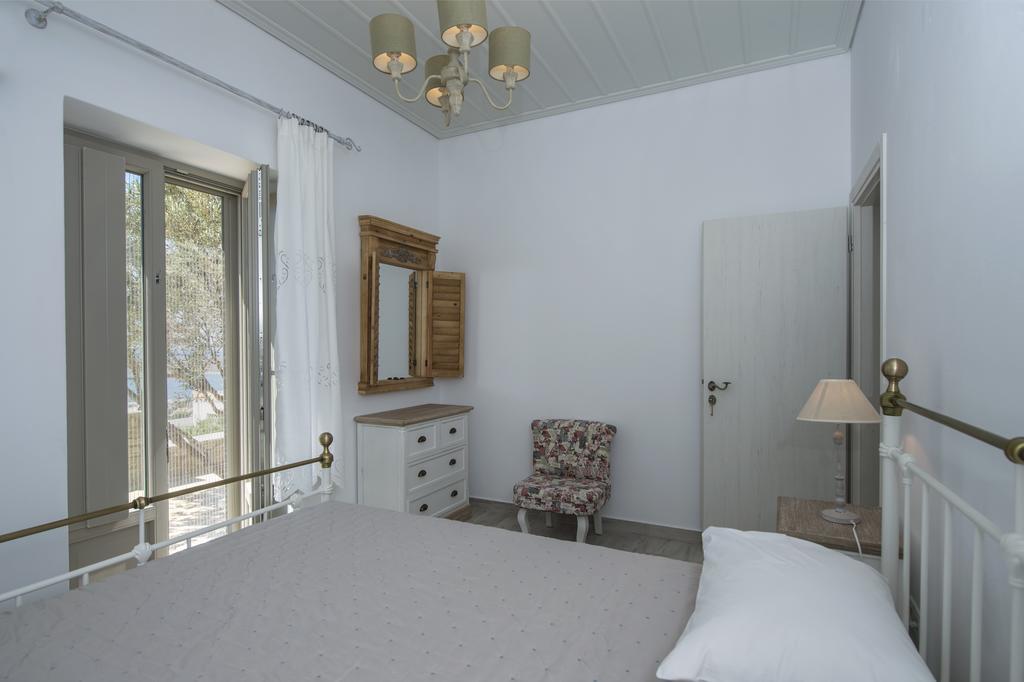 Olive Tree House In Parikia Villa Парос Екстериор снимка