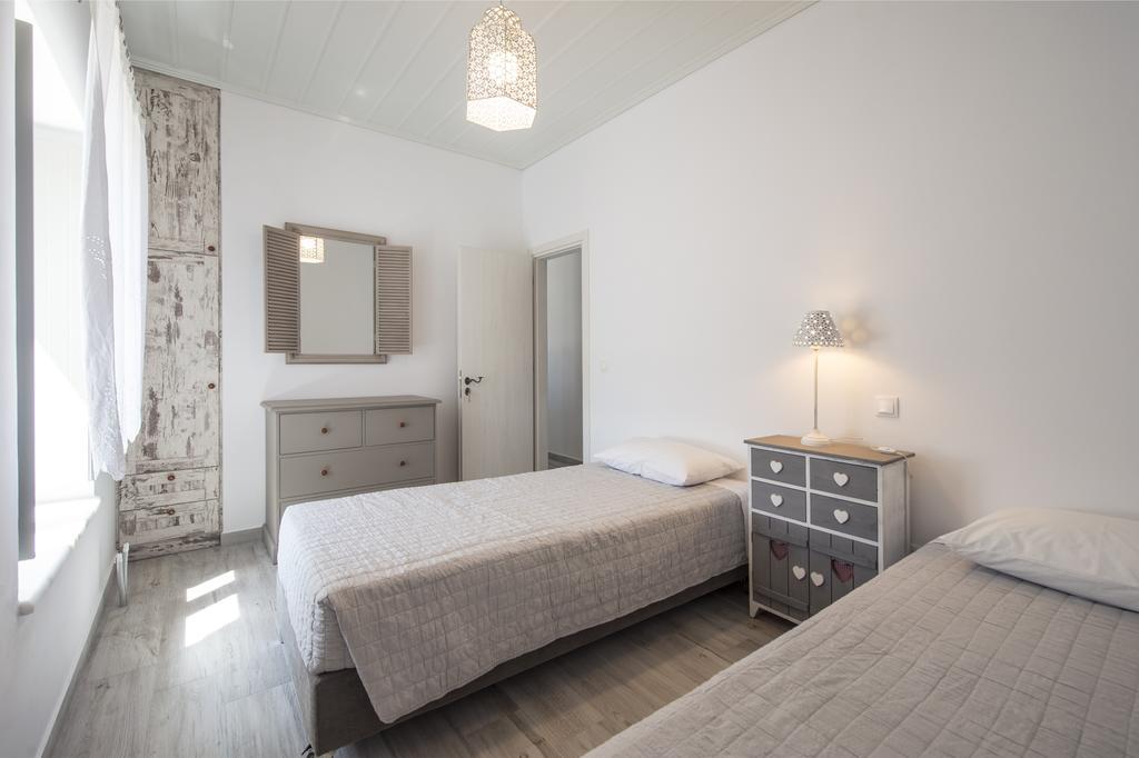 Olive Tree House In Parikia Villa Парос Екстериор снимка